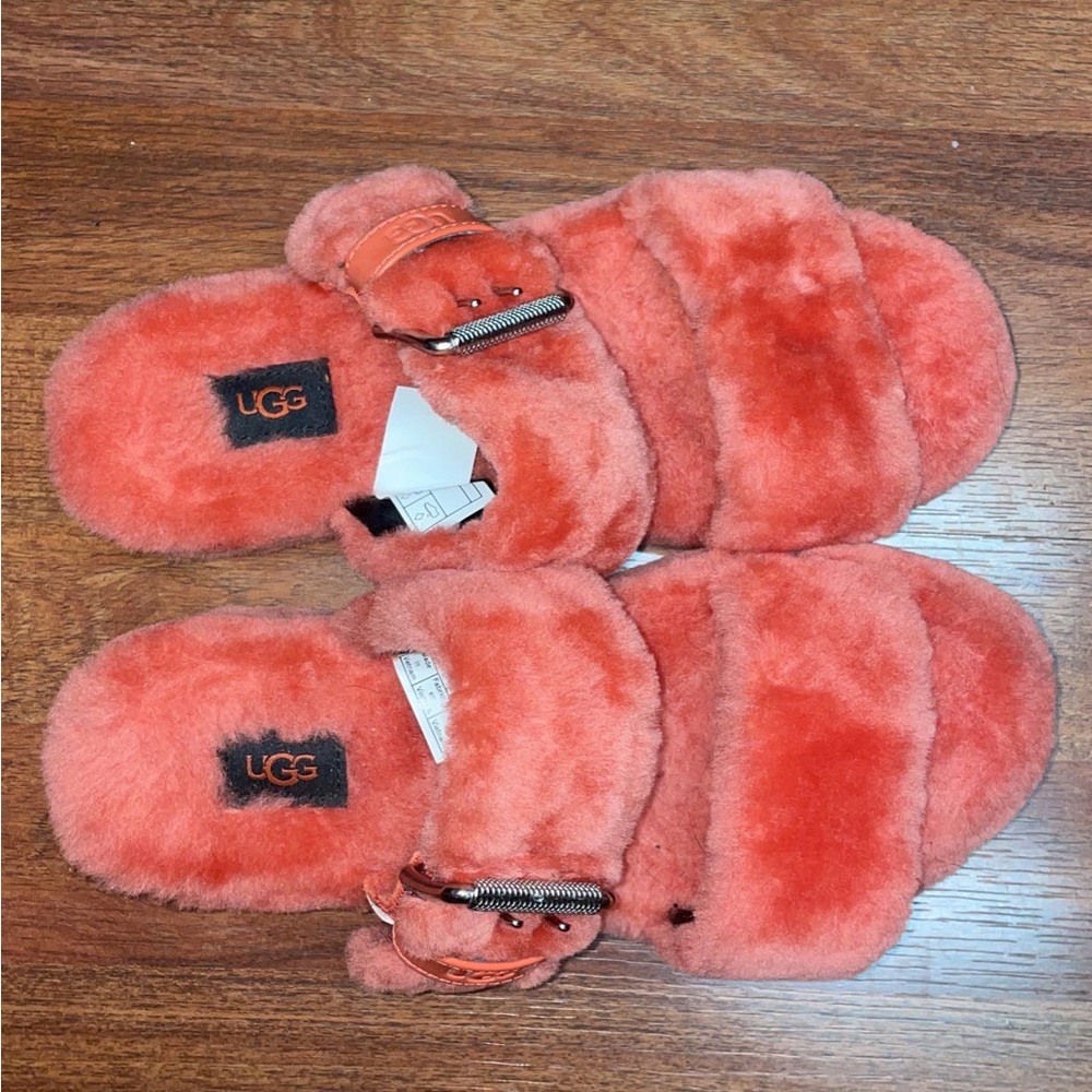 Hot pink UGG slippers! Size 8